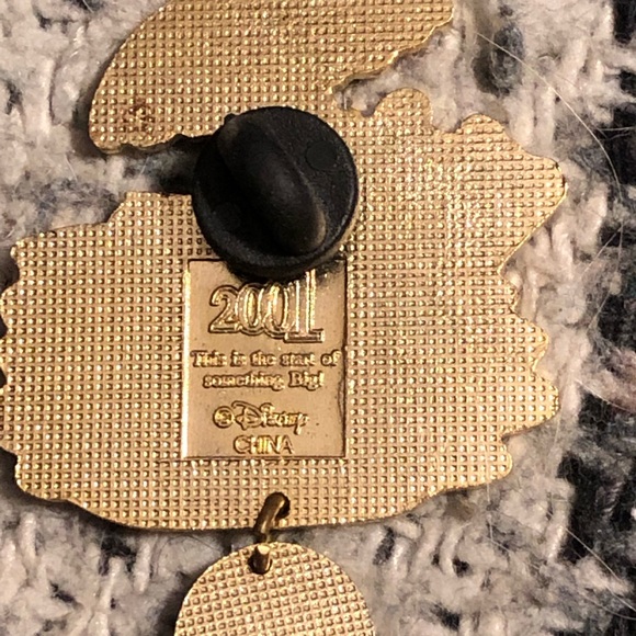 Disney pin Vero beach resort - Picture 2 of 2